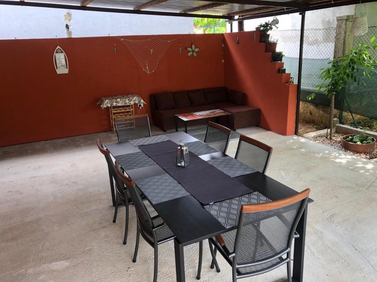 Vacation House "Andy" Пула Экстерьер фото