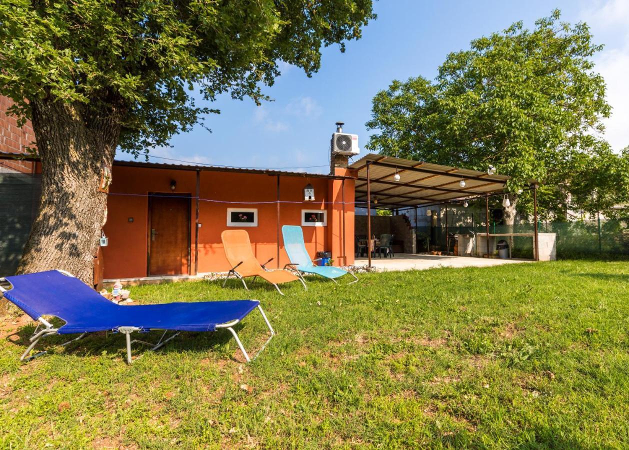 Vacation House "Andy" Пула Экстерьер фото